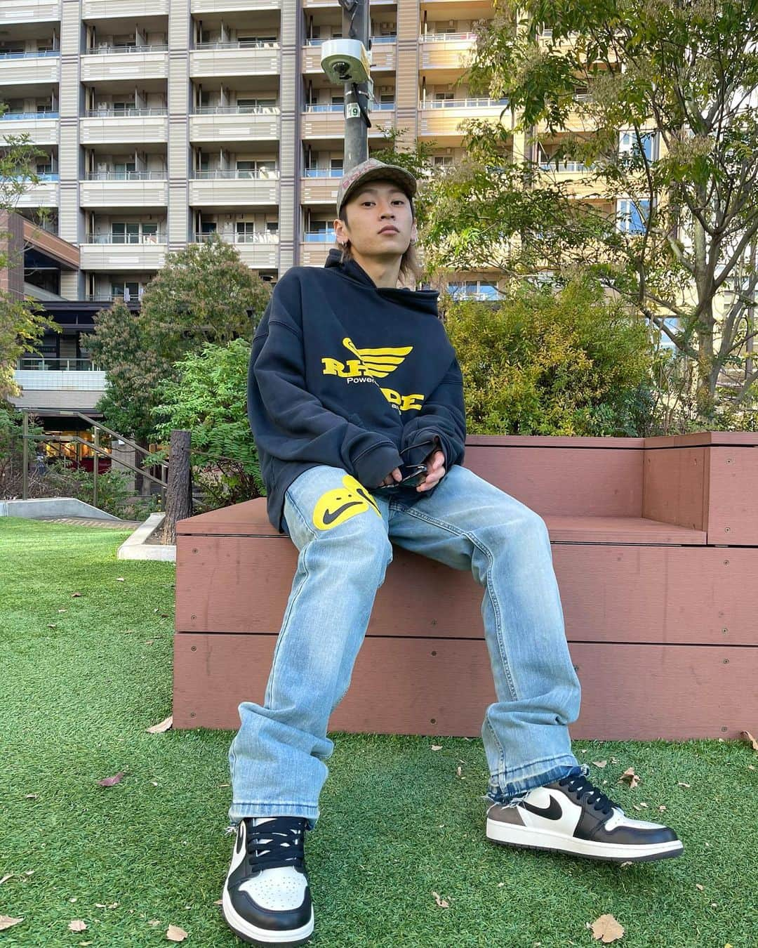 成清裕樹のインスタグラム：「" Flex "🌿🌍  @rhude  @nike  @xxrowen   #rhude #xxrowen #aj1 #airjordan1 #fashion #streetfashion #🧸」