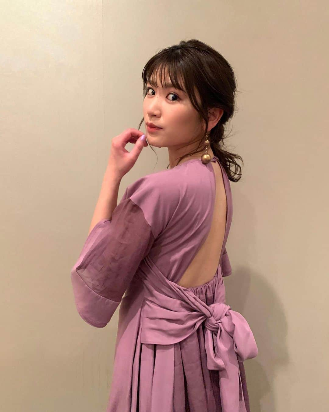 久松郁実さんのインスタグラム写真 - (久松郁実Instagram)「皆様お久しぶりです！﻿ 無事に体調も良くなり﻿ お仕事も復帰させていただいてます😌﻿ 沢山のメッセージ本当にありがとうございました！！﻿ ﻿ 今日は『K-1 AWARDS 2020』﻿ の司会をさせていただきました✨🥊✨﻿ 受賞された選手の皆様﻿ おめでとうございます！﻿ 2021年のK-1もとても楽しみです！！﻿ ﻿ ﻿ #k1  #k1wgp  ﻿」2月10日 22時33分 - ikumi_hisamatsu