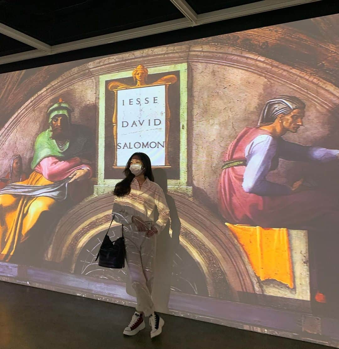 ティア のインスタグラム：「Michelangelo art exhibition 💖 미켈란젤로 전시회 🌹」