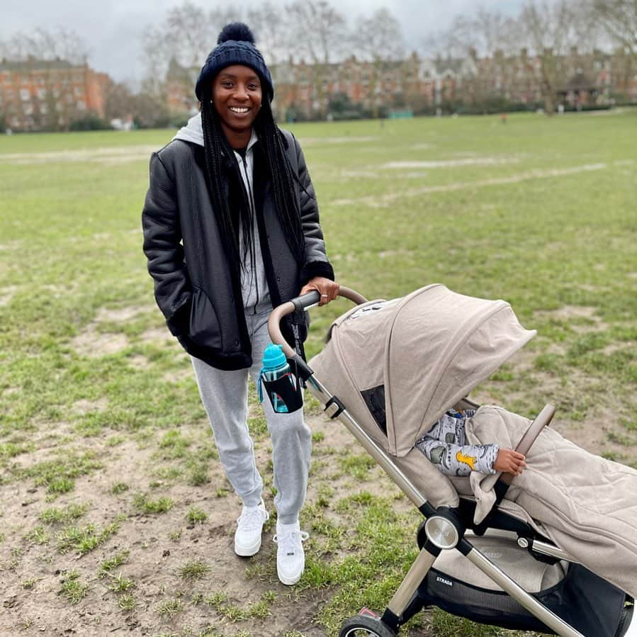 ビアンカ・ウィリアムズさんのインスタグラム写真 - (ビアンカ・ウィリアムズInstagram)「Midweek strolls with my boy ♥️ We are ready to be back in the sun 😫  #boymom #motherhoodunplugged #mumlife #ukmums #mumtruth #londonmum #newmum #motherhood #mumsofinstagram #mumbaidiaries #mumgoals」2月10日 22時41分 - biancaawills