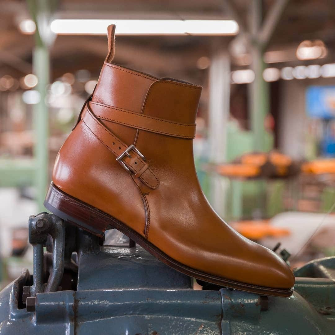 カルミナさんのインスタグラム写真 - (カルミナInstagram)「A staple in every gentleman's wardrobe, these handsome Jodhpur boots 80106 will help you create a confident and stylish look. Don't forget that for our Simpson last you need to choose half a size up. Start shopping wardrobe essentials on our Carmina Shoemaker website. ​ ​#carmina #jodhpurboots #menboots #boots #carminashoemaker #goodyearwelted #menstyle」2月10日 23時18分 - carminashoemaker