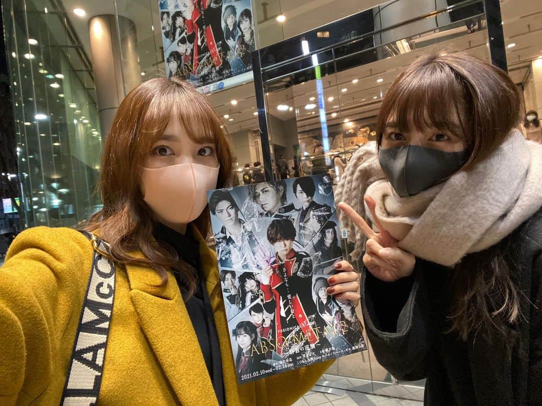 飯窪春菜のインスタグラム：「伊藤萌々香ちゃんが出演している舞台「ABSO-METAL2〜群盲の逆襲〜」初日行ってきました☺️ 妹と！ ・ ABSO-METAL1も観に行っていたのでその続編！ モーニング娘。現役時代にお世話なった方々も出演されているこの舞台、オリジナルのシナリオでとっても面白いです☺️！ ・ ももちゃんの殺陣シーンたくさんでかっこよかった〜🥰🥰🥰 今日から14日までなのでぜひ！ ・ #absometal #銀岩塩 #舞台  #伊藤萌々香 ちゃん」