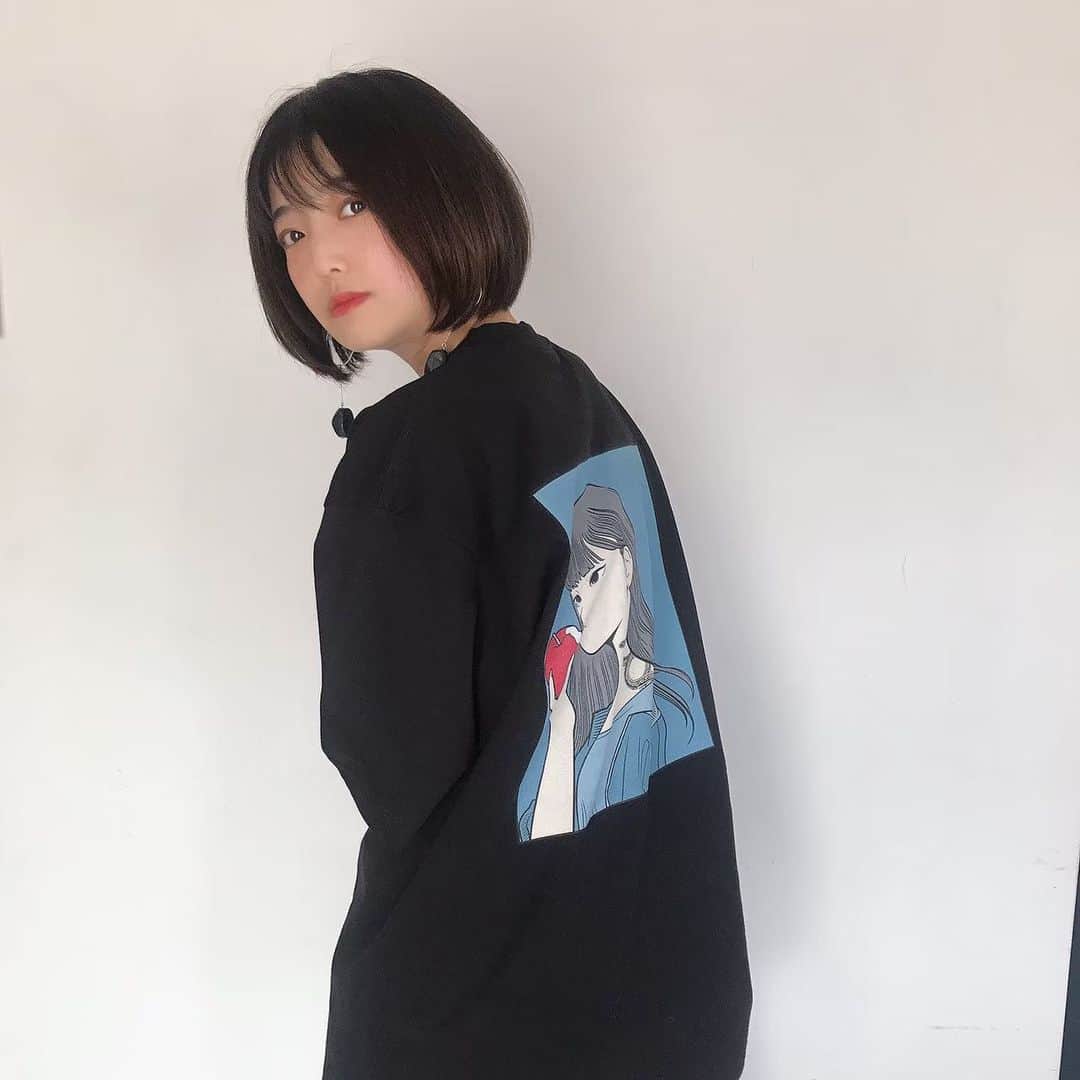 佐咲日菜のインスタグラム：「赤髪くんのブランド☺︎ @gallemy_official」