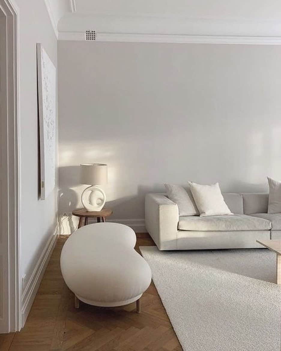 Tomomi Teradaのインスタグラム：「room inspo🤔💭💕」