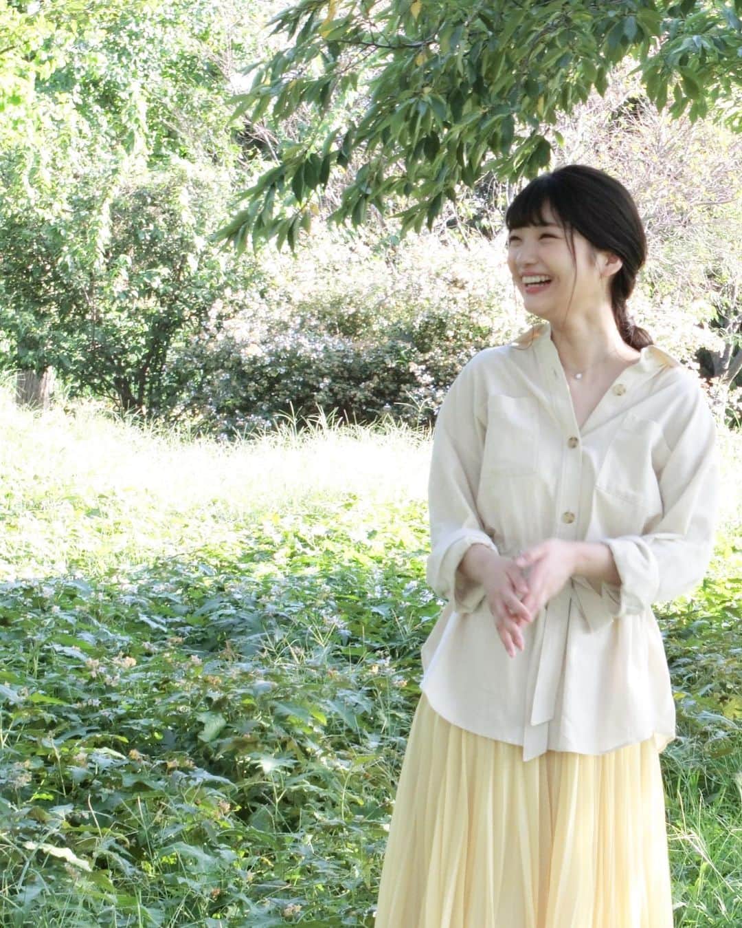 山下彩耶のインスタグラム：「明日から3日間連続 在廊イベントあります〜〜！  土曜日はトークショーもあるよ🥯  ソロが終わったら 4人展も楽しみ🐏」