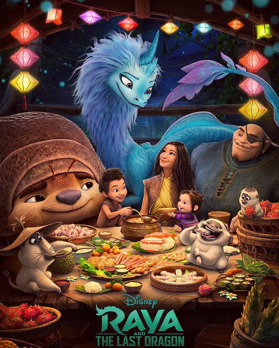 NARA YOUNさんのインスタグラム写真 - (NARA YOUNInstagram)「Favorite poster !  Can’t have asian culture without all the amazing food involved right ? 🤤 Hoping everyone can celebrate the #lunarnewyear with good food and warm family love. ♥️ #rayaandthelastdragon  맛있는 밥상과 따듯한 가족의 사랑 없이는 명절이 아니죠!  동양인 풍습에 빼 놓을수 없는 요소 - 음식 !  #라야와마지막드래곤 예고편들에 보시면 느끼셨겠지만 이번 #디즈니애니메이션 은 음식 연출에 굉장히 많은 노력을 기울였습니다 🤤🍖🍗🍛🥟🥮🌶🥬🧇  . . . #disney #disneyanimation #raya #sisu #tuktuk #rayafood #rayafoodposter #디즈니 #윤나라애니메이션 #윤나라애니메이터 #설날음식 #설날 #」2月10日 23時45分 - oonaraoo