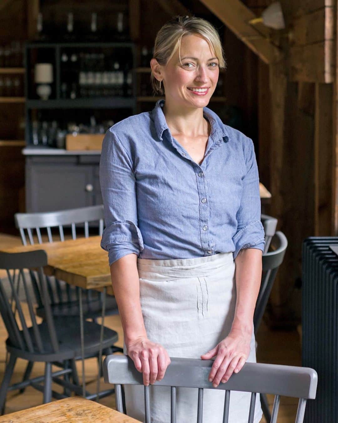 アイナ・ガーテンのインスタグラム：「I’ve watched a lot of series over the past year at home but my favorite (by far!) is The Lost Kitchen  on @discoveryplus. This is a beautiful story of how Erin French, the chef/owner, used her creativity and resilience to keep her team and the local farmers going during a pandemic. You’ll be so inspired! @thelostkitchen」