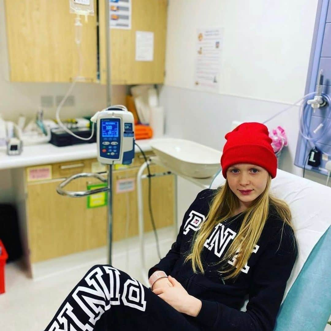 ジョン・テリーさんのインスタグラム写真 - (ジョン・テリーInstagram)「WE HAVE A MATCH 🙏@libbys.lockdown ❤️ Today we received the Best news that Libby has a match. So proud of this very brave young girl , and so grateful to everyone who has donated, supported and raised awareness to make this happen.  @piersmorgan @susannareid100 @gmb @harrykane @jackgrealish @johnmcginn7 @wallsoffame1905 @andygoldstein05 @jason_cundy05 @talksport @chelseafc @england @tonytrumanibiza @wikiwoo_ibiza 💙 THANK YOU」2月11日 5時19分 - johnterry.26