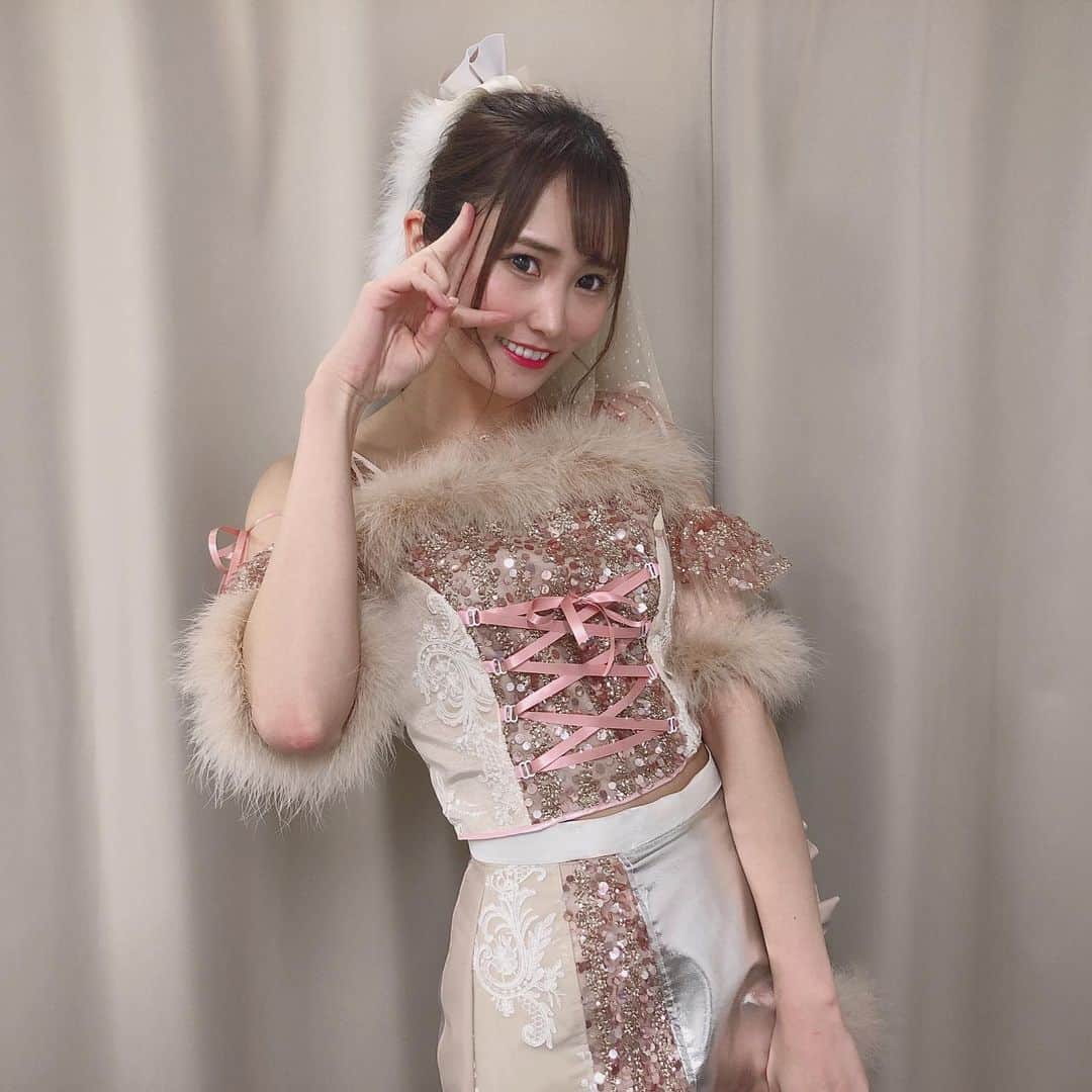佐野友里子のインスタグラム：「佐野友里子生誕衣装2021♡♡ 大人可愛いをイメージして作ってもらいました✨ピンクキラキラふわふわで好きが詰まった、理想を具現化した衣装（；＿；）お気に入りです💓💓💓  よしおさんありがとうございます🥺💓  #衣装 #アイドル #偶像」