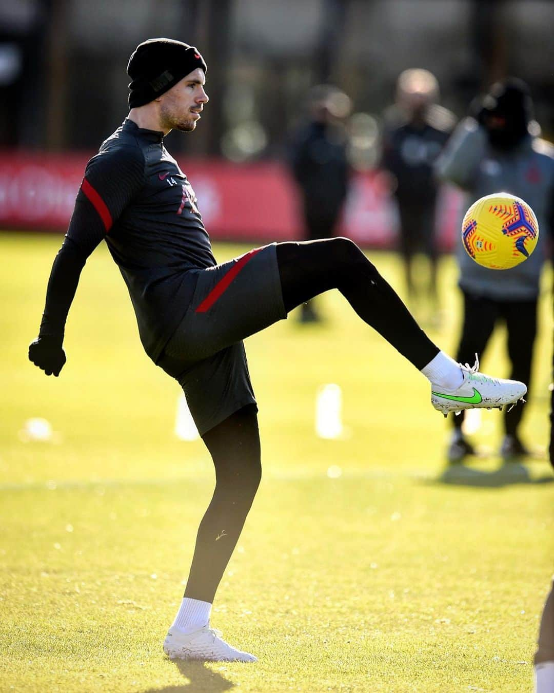 リヴァプールFCさんのインスタグラム写真 - (リヴァプールFCInstagram)「Getting ready for the weekend 💪💪 #LFC #LiverpoolFC #Liverpool」2月11日 0時28分 - liverpoolfc