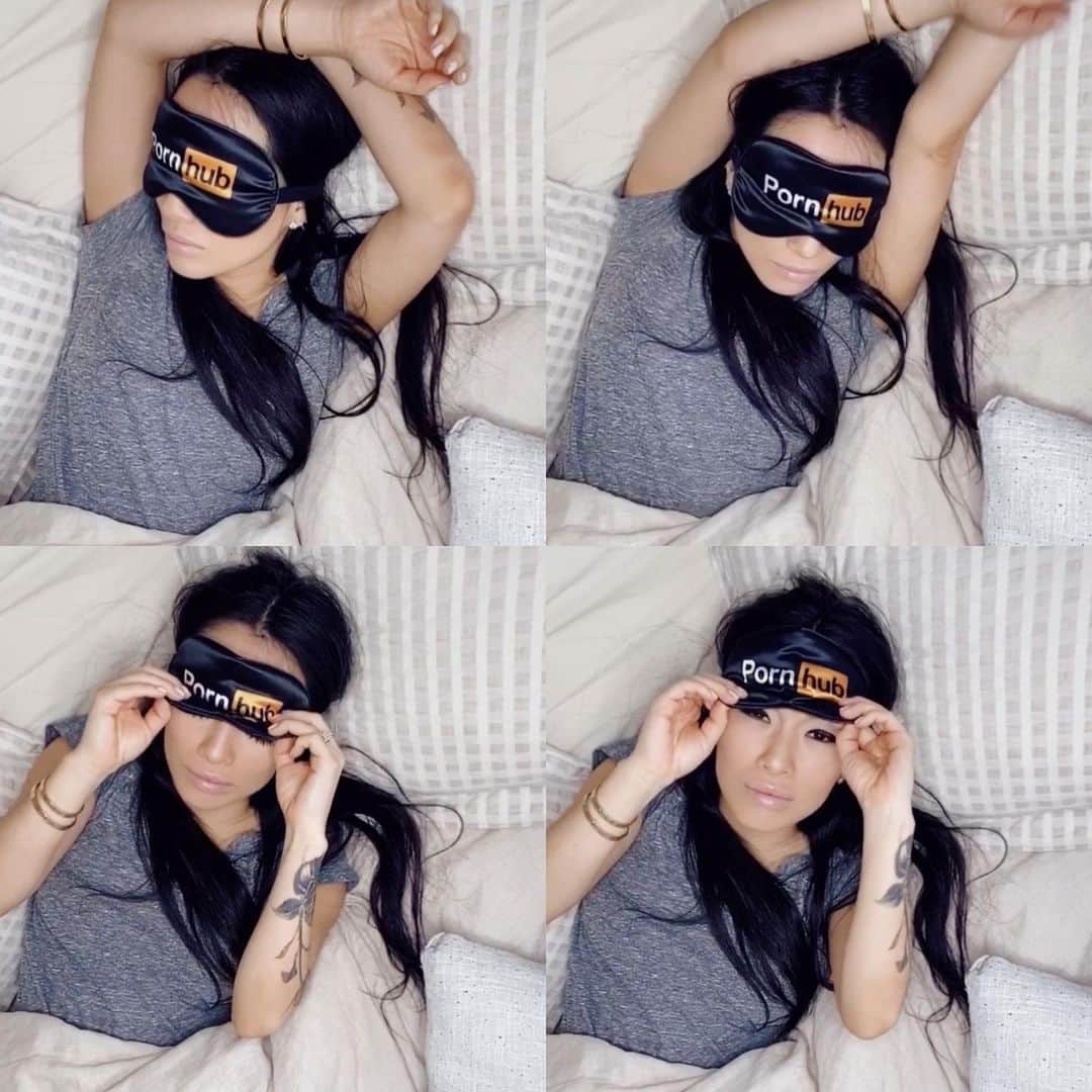 アサ・アキラさんのインスタグラム写真 - (アサ・アキラInstagram)「Good morning! Jk, I took these pics at like 4pm the other day. New sleeping masks available on Pornhub Apparel @pornhub」2月11日 0時38分 - asahole