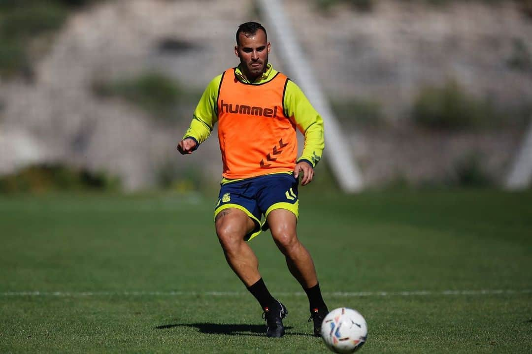 ヘセ・ロドリゲスさんのインスタグラム写真 - (ヘセ・ロドリゲスInstagram)「Entrenamiento👍🏽 @udlaspalmasoficial」2月11日 0時42分 - jeserodriguez10