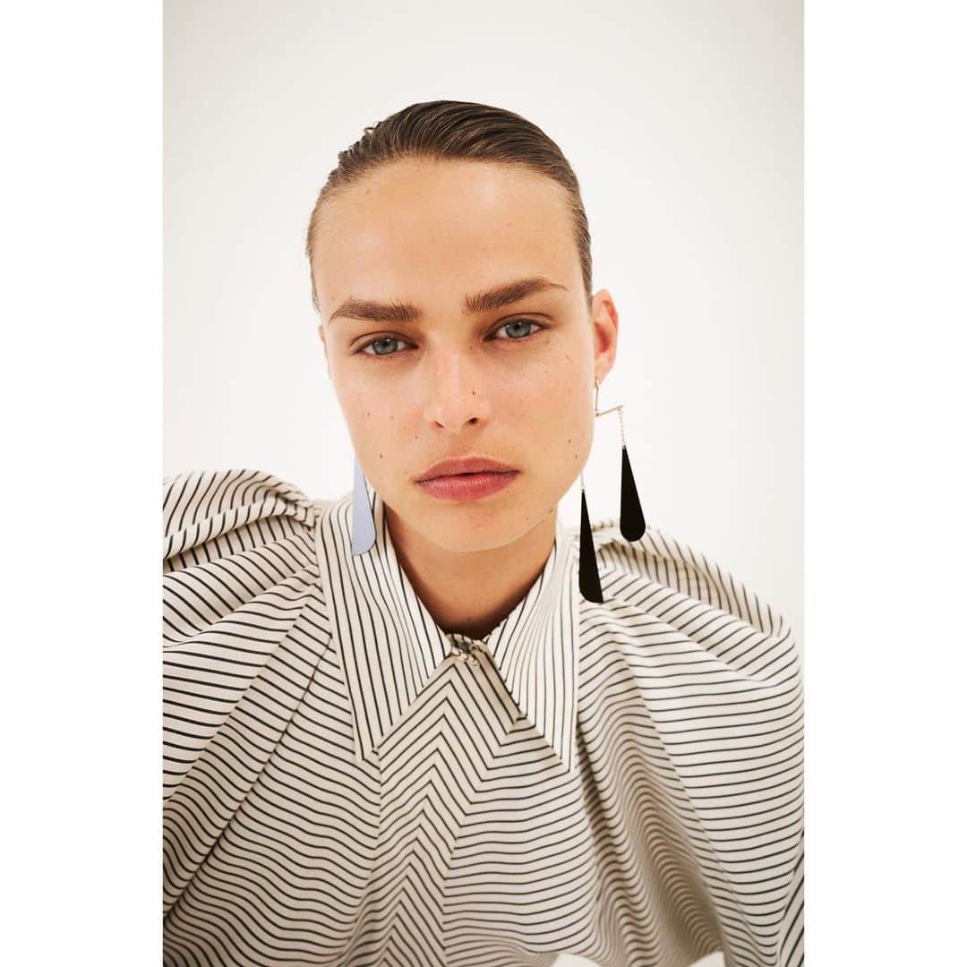 イザベルマランのインスタグラム：「SPRING 21 @birgitkos in Isabel Marant Spring 21 collection wearing the Eori top.  Discover more through the link in our bio.  Photographed by: @blackpierreange  #IsabelMarantSS21 #IsabelMarant」