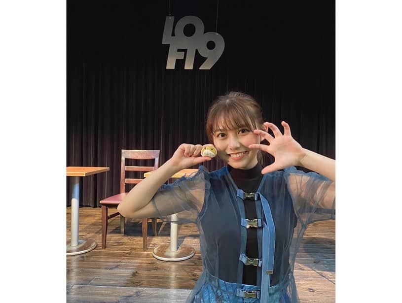 鈴木萌花さんのインスタグラム写真 - (鈴木萌花Instagram)「こんばんは﻿ ﻿ ﻿ 本日は﻿ 『LOFT9アイドル倶楽部vol.20』﻿ 観てくださった方、﻿ 吉田尚記さん、関係者のみなさま、﻿ ありがとうございました！﻿ ﻿ ﻿ 吉田さんとみなさんのコメントに助けられ、なんとか楽しく終わることができました😅✨﻿ 緊張も反省もありましたが、成長の糧にして行きたいです。﻿ ﻿ ﻿ やっぱり誰とも連絡先交換できなかった。。﻿ 次こそはがんばります。。☺︎﻿ あ、でも、楽屋で明桜ちゃんと少しお話しできました！🥳﻿ ﻿ #LOFT9 #渋谷 #吉田尚記 さん #AKB48 の #横山結衣 さん #2i2 の #十味 さん #虹のコンキスタドール の #大和明桜 さん #ラストアイドル の #小澤愛実 さん #アメフラっシ #鈴木萌花」2月11日 0時50分 - amefurasshi_moeka_official_