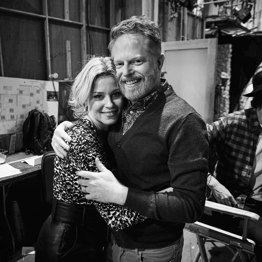 ジェシー・タイラー・ファーガソンのインスタグラム：「Happy birthday @elizabethbanks. I ❤️ you!」