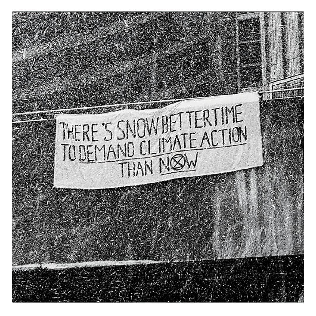 Stop The Water While Using Me!さんのインスタグラム写真 - (Stop The Water While Using Me!Instagram)「Climate may change before we do. In fact it is changing and it's freaking cold out there 🥶. Even though many of us have warm & cozy homes to hide from the snow, there are too many people out there who simply can't. It's our duty to care for each other, so please keep your eyes open for those in need, especially in the upcoming days ❄ ⁠⁠ ➡️ Go check out our IG stories for some important facts on how to help!⁠⁠ ⁠⁠ #help #homeless #bettersave #winter #snow #bettertogether #oneworld #noplanetb #actnow #climatechange #quote #waterlover #stopthewaterwhileusingme #regram by @creativaty」2月11日 1時49分 - stopthewater