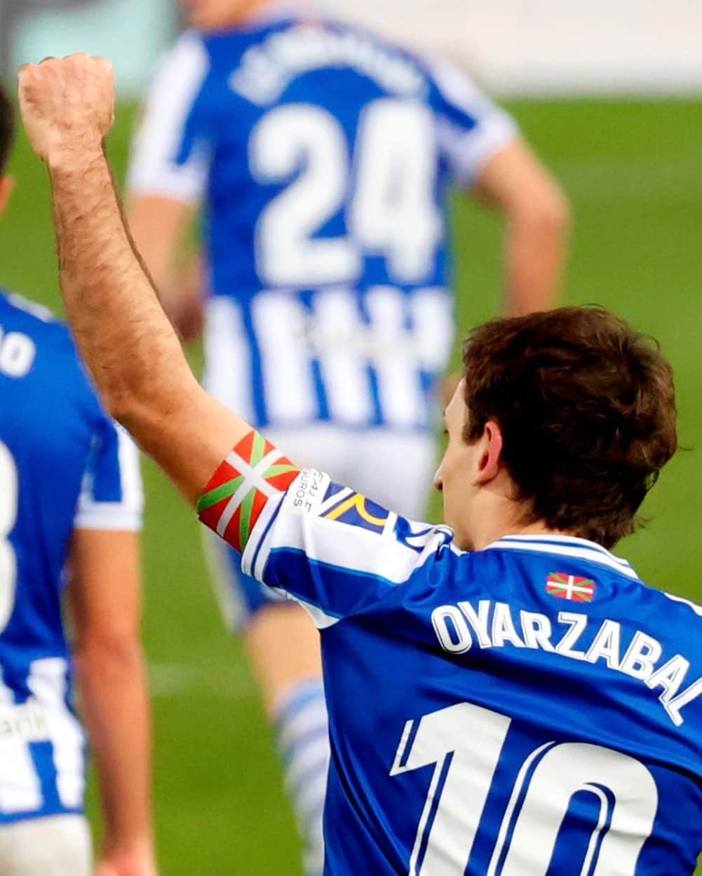 LFPさんのインスタグラム写真 - (LFPInstagram)「🔟💙⚽️ @realsociedad TOPSCORER!  🔟💙⚽️ ¡El MÁXIMO GOLEADOR de la #RealSociedad se llama @mikel10oyar!  #Oyarzabal #RealSociedad #LaLiga #LaLigaSantander #Football #YouHaveToLiveIt #HayQueVivirla」2月11日 1時57分 - laliga