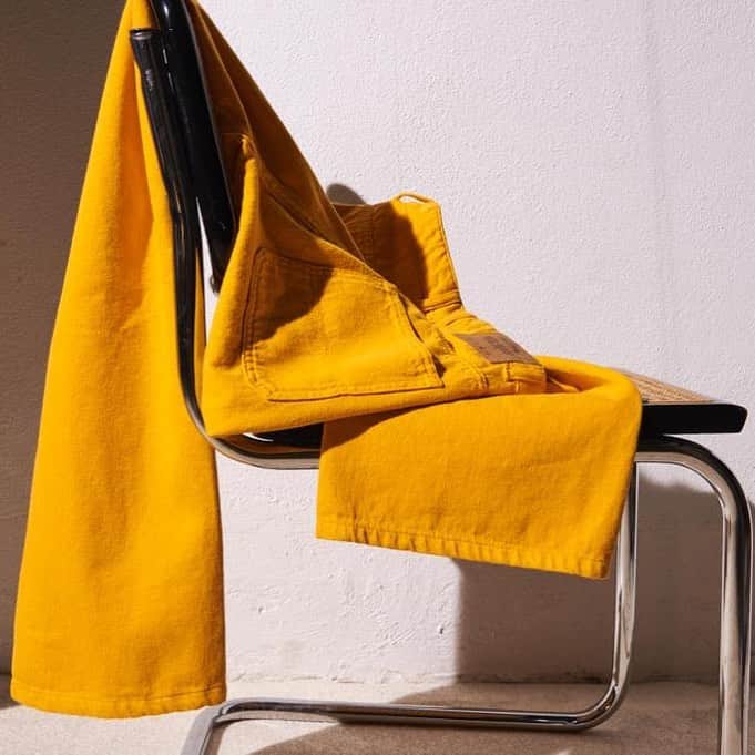 アメリカンビンテージのインスタグラム：「Brighten up your winter days 🥭 __ #AmericanVintage #SS21」