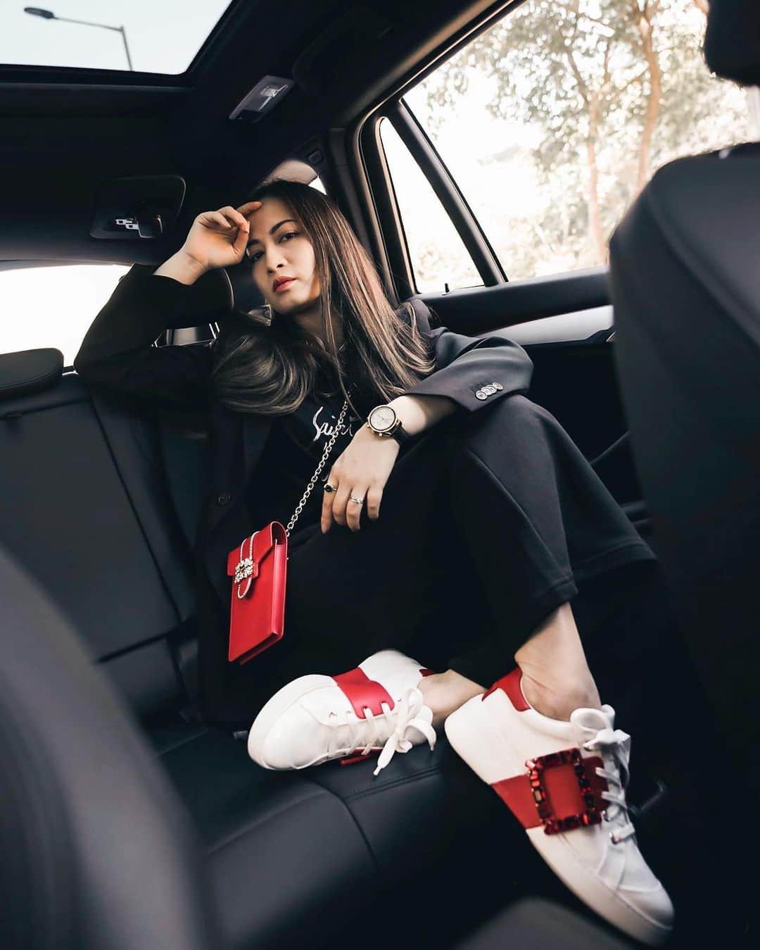 Ruby Kwanのインスタグラム：「Get ready my CNY outfit this year. ❤️ I call it #sophisticatedathleisure. #cny2021 #rougecloset  Sneakers: @rogervivier @gherardofelloni #vivskate Bag: #rogervivier #gherardofelloni #missvivier #pocketphoneholder #rvss21 Blazer: @balenciaga #hourglassblazer T-shirt: @ysl #saintlaurentss21 Lounge pants: @puma Watch: @omega #Speedmaster38 #coaxial #chronometer chronograph 38mm, full 18K yellow gold case with diamond bezel. #omega #omegahk  📷 @travisng5」