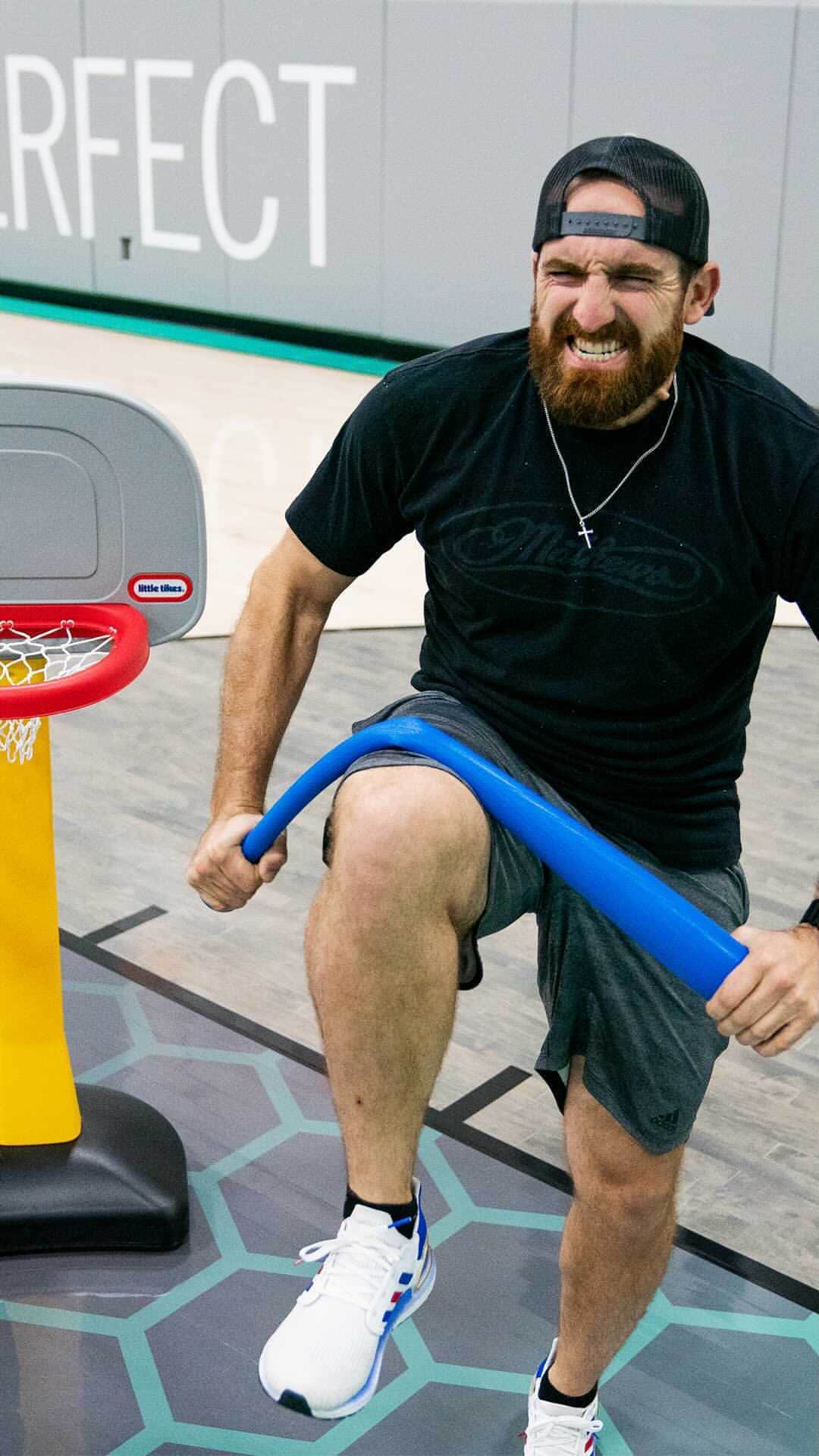 Dude Perfectのインスタグラム：「(Blooper vid is live on Dude Perfect Plus YouTube channel!)」
