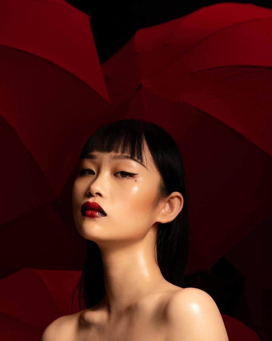 LVMHさんのインスタグラム写真 - (LVMHInstagram)「LVMH and its Maisons wish you the very best in light of the coming Lunar New Year.   @MakeUpForEver celebrates this new chapter of the year of the ox through the very inspiring works of its students from the @MakeUpForEverAcademy in Shanghai.   #LVMH #MakeUpForEver」2月11日 2時43分 - lvmh