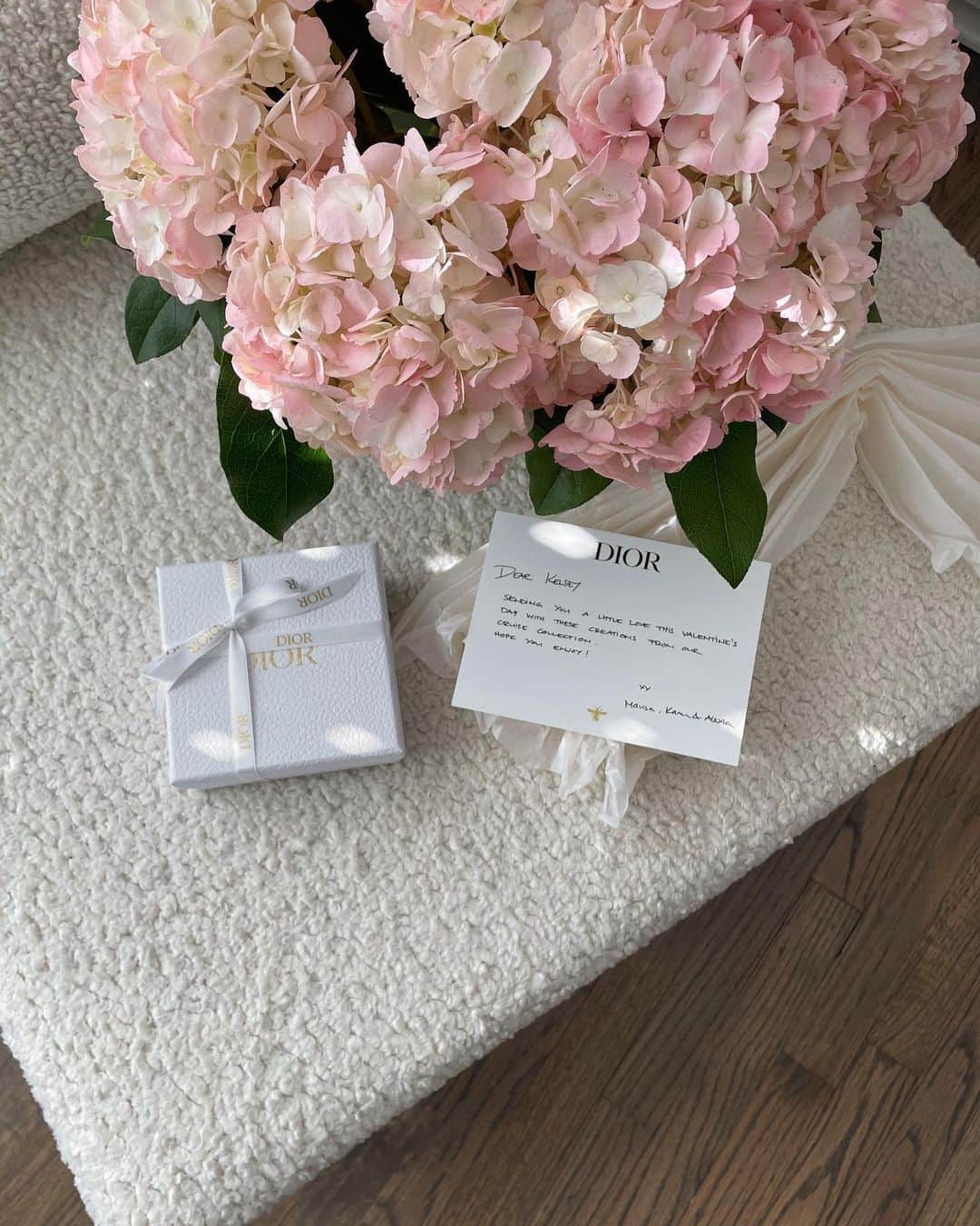 Kelsey Simoneのインスタグラム：「So beautiful 🌷 More than ready for spring!」