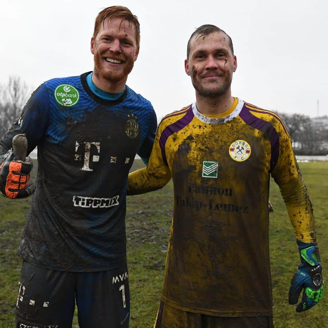 アダム・ボグダンさんのインスタグラム写真 - (アダム・ボグダンInstagram)「What a day! Great win but ridiculous conditions! Nagy győzelem, de a futballról most inkább ne beszéljünk😀」2月11日 3時00分 - bogdanadamofficial