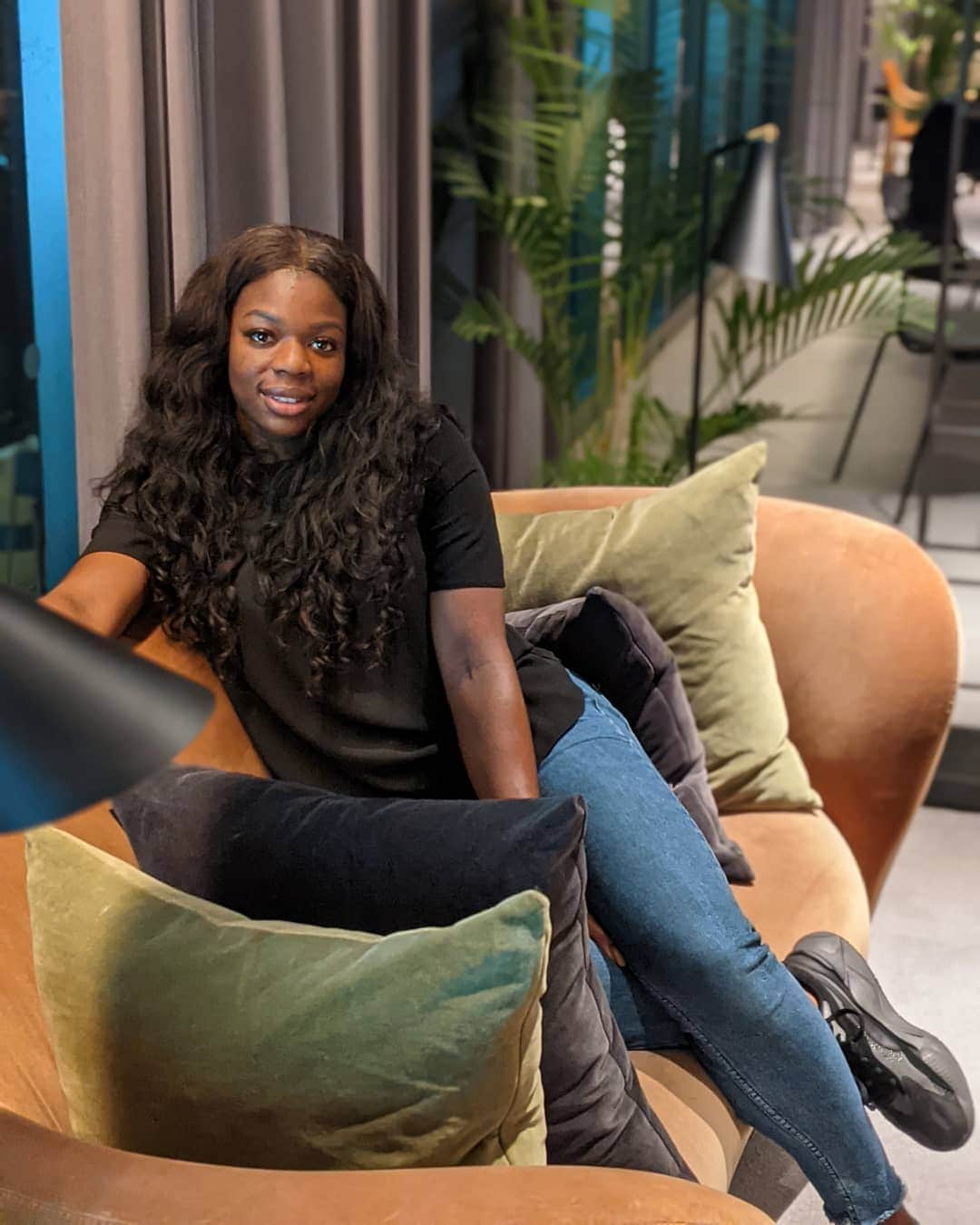 アシャ・フィリップのインスタグラム：「London is my city. East London is my home. So I'll always jump at the opportunity to give back in any way!  That's why I'm so happy to be a community ambassador for @blackhorsemills - it's been great engaging with their residents already and I'm looking forward to the exciting plans throughout the year 💫  #London #Community」