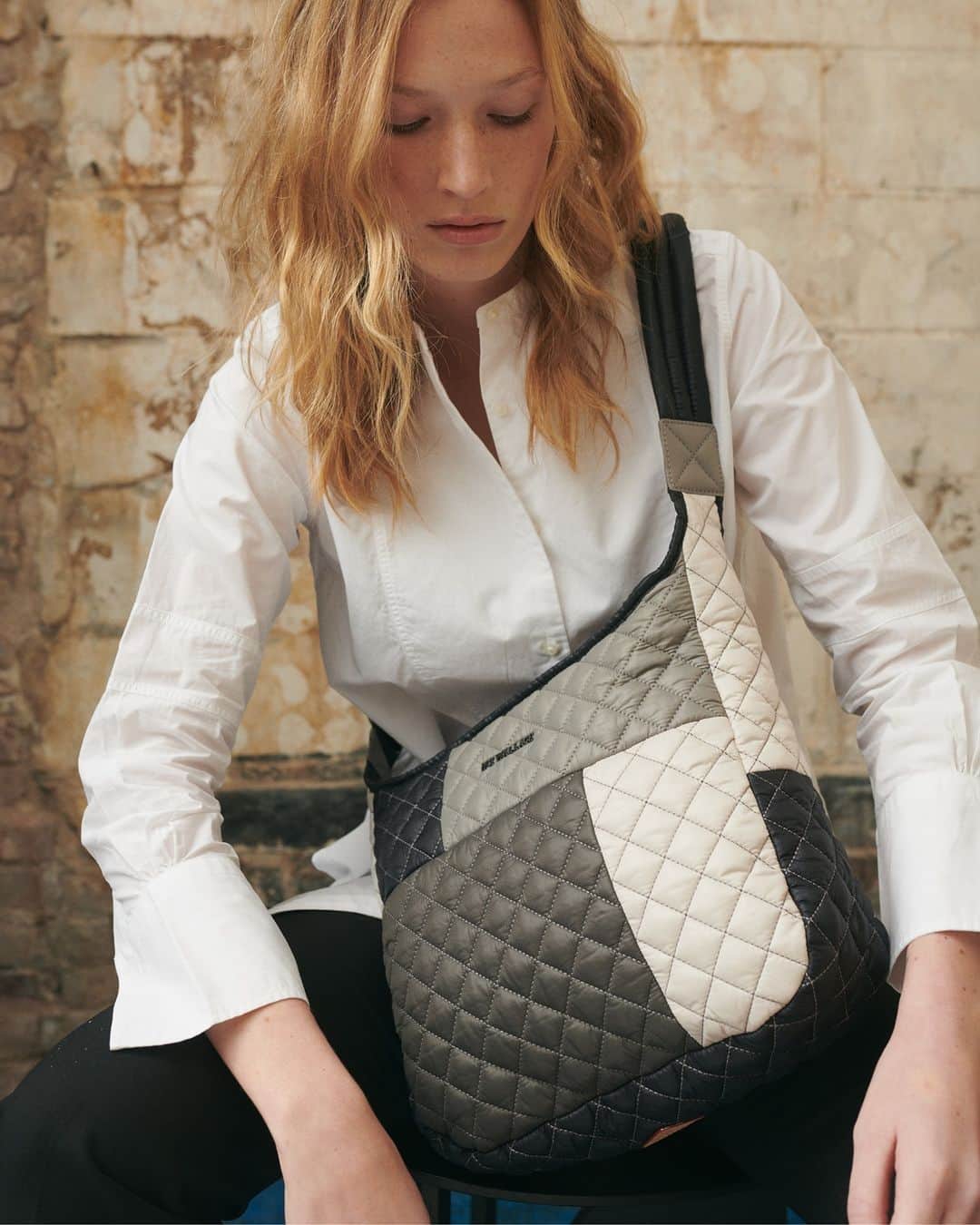 MZウォレスのインスタグラム：「Meet Grey Patchwork — a new twist on colorblock and our favorite new neutral. Tap to shop. #NewArrivals」