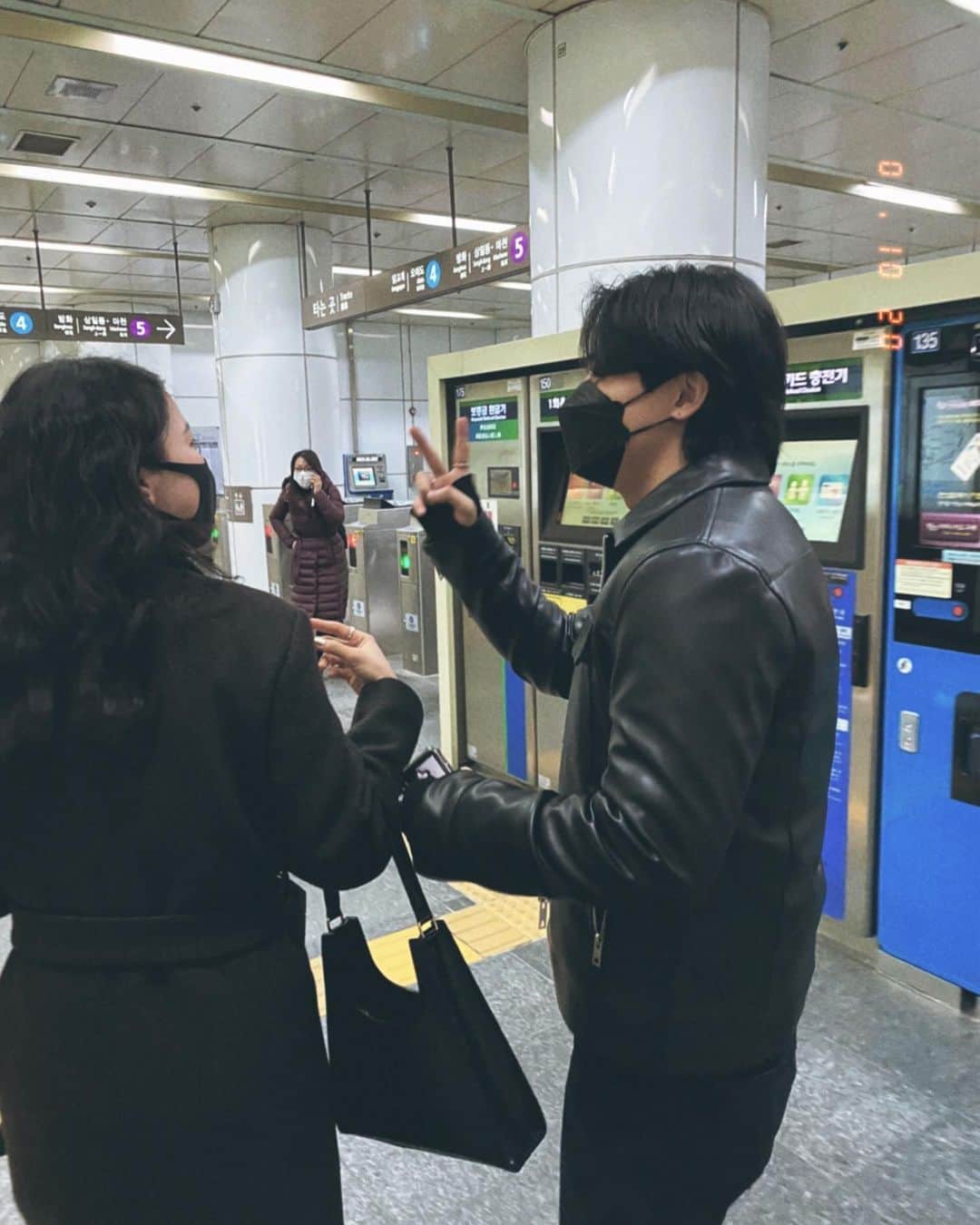 江野沢愛美さんのインスタグラム写真 - (江野沢愛美Instagram)「韓国いきたいなぁ...😣 1人で行くのも友達と行くのも、友達に会うのも楽しい国。 こんなに行ってないのは初めて #韓国旅行 #인스타그램」2月11日 14時32分 - enosawa_manami