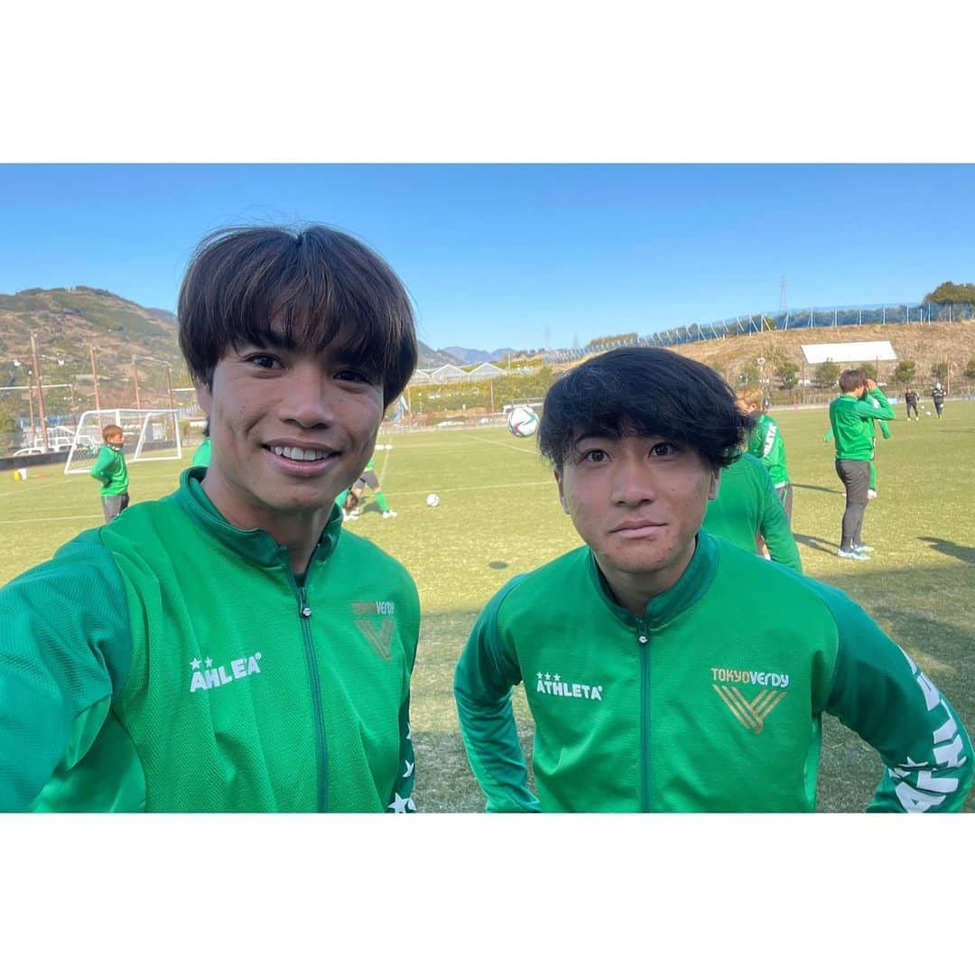 小池純輝さんのインスタグラム写真 - (小池純輝Instagram)「. 10人目はキョウタ✨ 新加入選手⚽️ チームに3人いる関西人の内の1人！ あまり知られていないが実はカジと小学生の時のチームが一緒😊 人見知りっぽいのでこれからが楽しみ。笑 . #持井響太 #jleague #jリーグ #東京ヴェルディ #verdy #soccer #football⚽ #football #footballplayer #サッカー #フットボール #サッカー好きな人と繋がりたい #小池純輝 #19 #⚽️ #東京 #tokyo #athleta #足球」2月11日 14時32分 - junki_koike