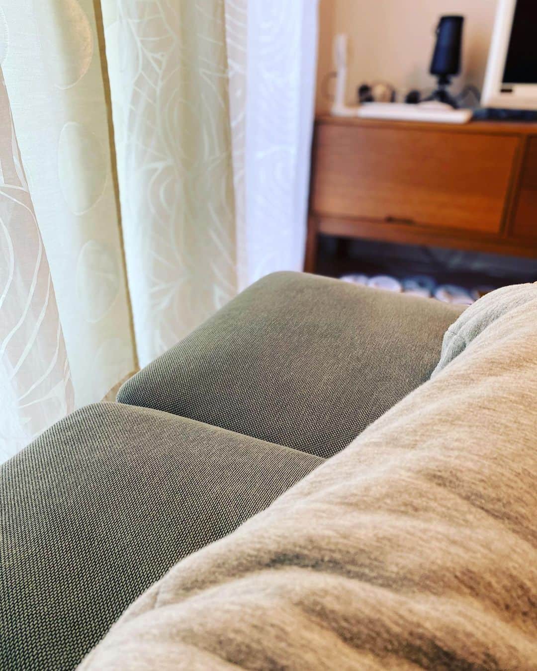 希良梨のインスタグラム：「Take a nap🤤 Eat too much  今日は、お休み！！ SKYとのんびりday🌻  まだまだ子育て中心のライフスタイルですが、 息子との時間は色んなことを一緒に試行錯誤、 最高です。  感謝感謝🔥  ブランチ食べすぎたぁw  Enjoy ur day❤️🔥   #love #japan #like4like #followforfollow #follow4follow #kirari #希良梨 #アニメ好きな人と繋がりたい #漫画好きな人と繋がりたい」