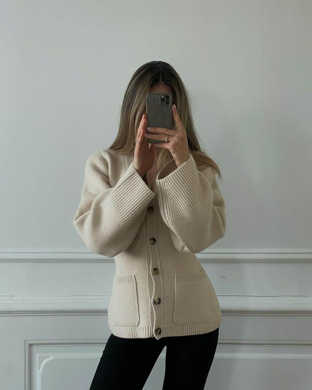 Mathilde Goehlerのインスタグラム：「🤍」