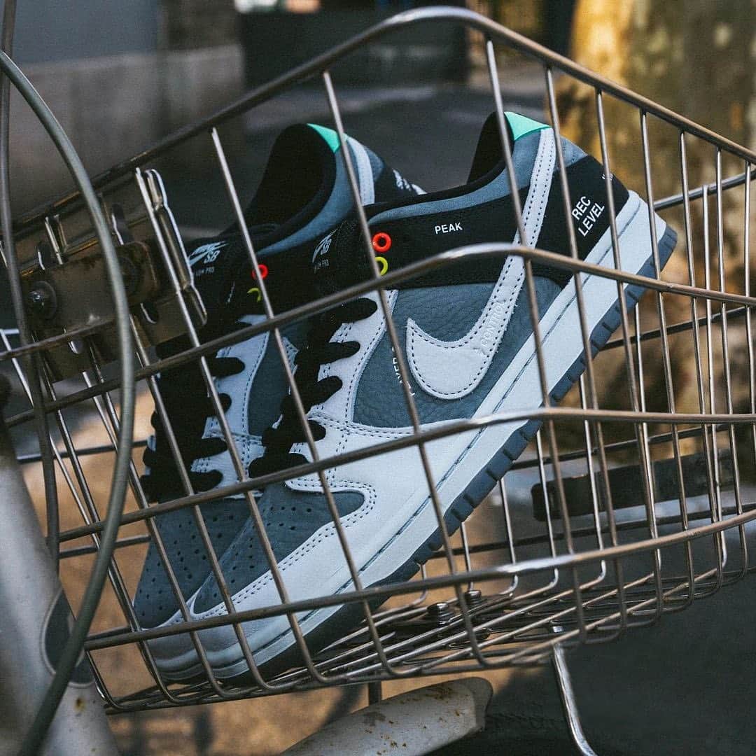 HYPEBEASTさんのインスタグラム写真 - (HYPEBEASTInstagram)「@hypebeastkicks: @nikesb's latest Dunk Low is inspired by Sony's VX1000 camcorder. The handheld equipment has been a part of skate culture since it made its debut in 1995, and has often been deemed the go-to camera for its wide-angled fish-eye lens, durability, and user-friendliness. The shoe sports camcorder-inspired graphics along the upper pair with premium tumbled leathers done up in charcoal, black, and light grey. These are set to drop exclusively in Europe and Asia on February 20.⁠⁠ Photo: @dksj_jay」2月11日 6時38分 - hypebeast