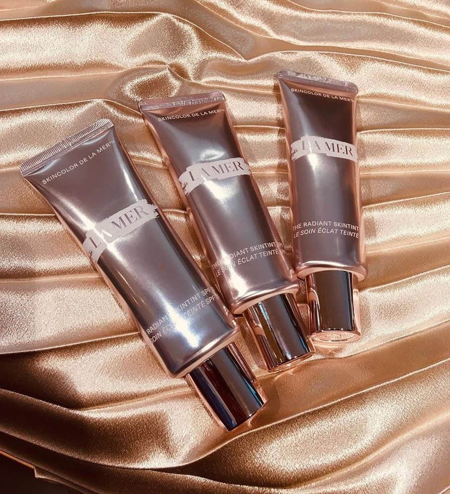 ドゥラメールのインスタグラム：「When one isn’t enough.⁣ #LoveLaMer ⁣ #Regram ℅ @g__i__t__t__i」