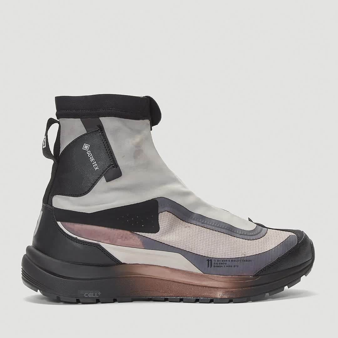 エルエヌシーシーのインスタグラム：「Encapsulating Salomon’s strive for performance, protection and comfort and Boris Bidjan Saberi's inventive constructions and unexpected treatments, the latest collaborative drop of 11 by Boris Bidjan Saberi X Salomon sneakers are subjected to an experimental dyeing process, leaving no two pairs of the Bamba2, Bamba5 and Boot2 Sneakers exactly the same.  @11bybbs @salomon @salomonsportstyle」