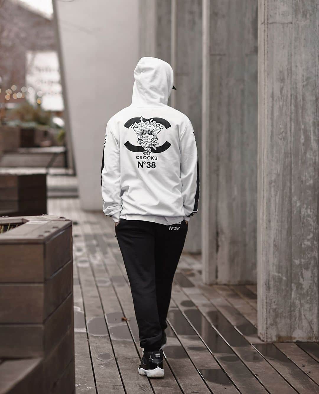 Crooks & Castlesのインスタグラム：「⛓️Crooks N. 38 💸⁠ ⁠ #crooks #cstc #crooksncastles #cantstopthecrooks #therulingelite」