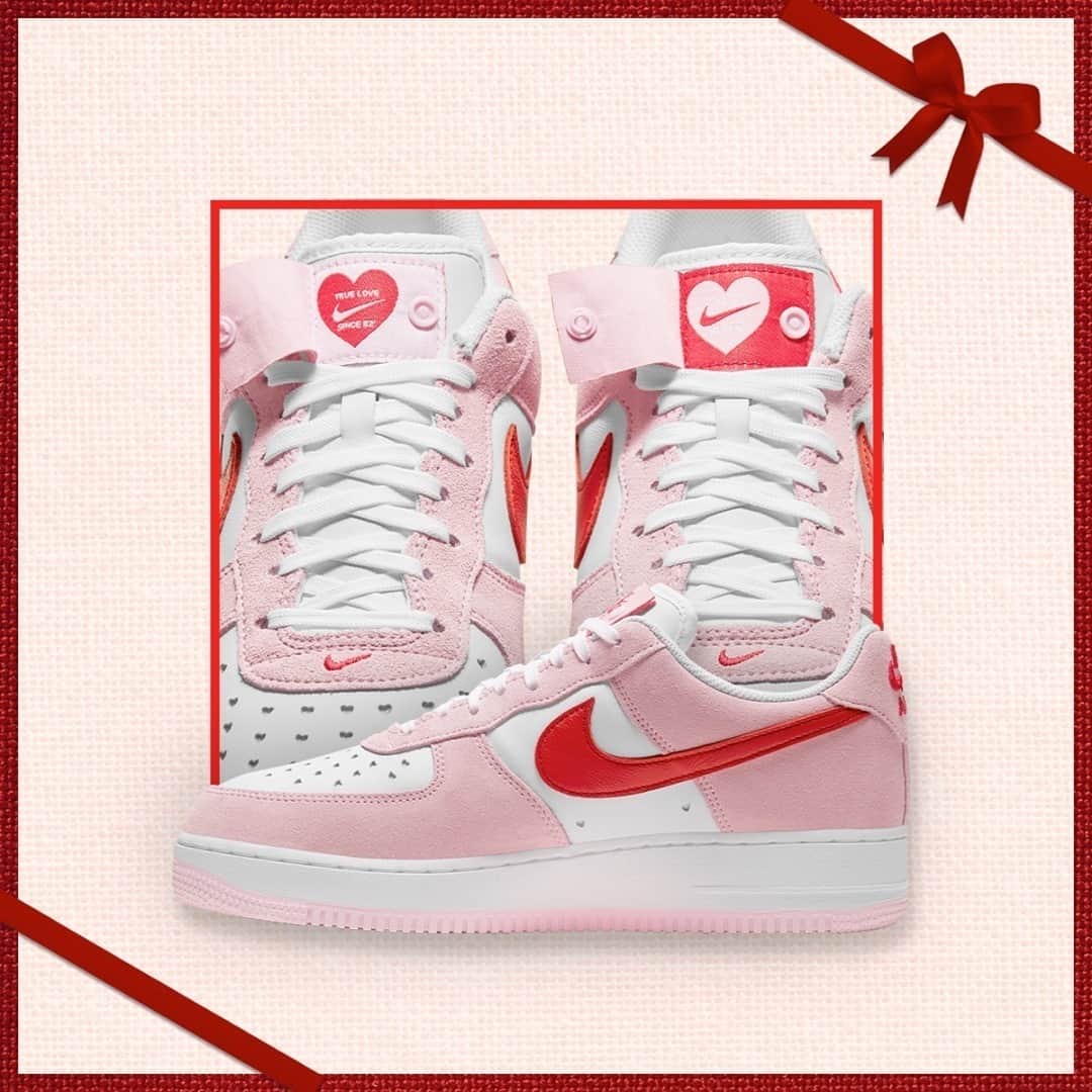 Foot Lockerさんのインスタグラム写真 - (Foot LockerInstagram)「Love is in the Air ❤️ ❤️ The #Nike Air Force 1 QS 'Valentine's Day' drops on February 13th online.」2月11日 6時52分 - footlocker