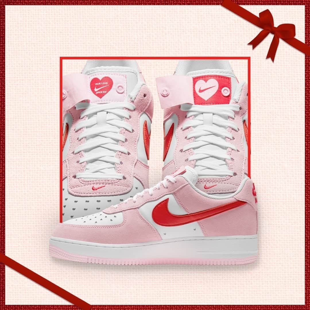 Foot Lockerのインスタグラム：「Love is in the Air ❤️ ❤️ The #Nike Air Force 1 QS 'Valentine's Day' drops on February 13th online.」