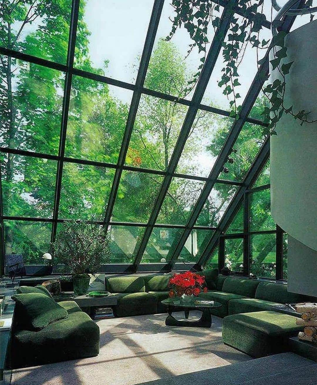 The Cool Hunterのインスタグラム：「Architects Residence, Bridgehampton, NY designed by Peter Philips in 1988.」