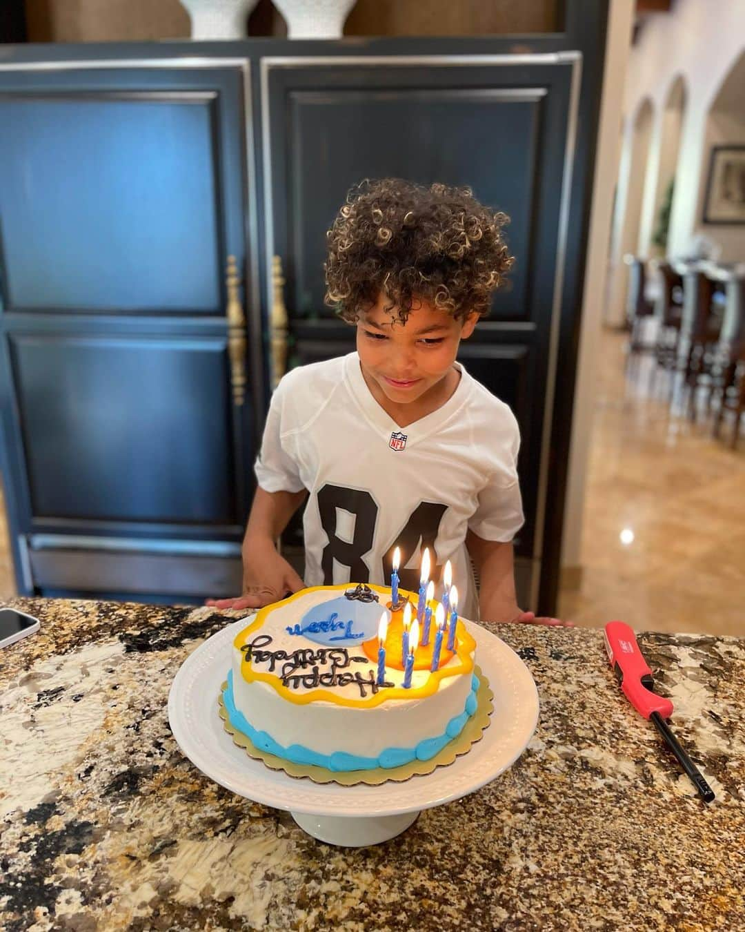 ハウィー・ケンドリックのインスタグラム：「Happy 10th son. May God continue to bless the path you walk. Its been an amazing 10yrs of watching you blossom into the funny, athletic  and charismatic kid. I love you!!!」