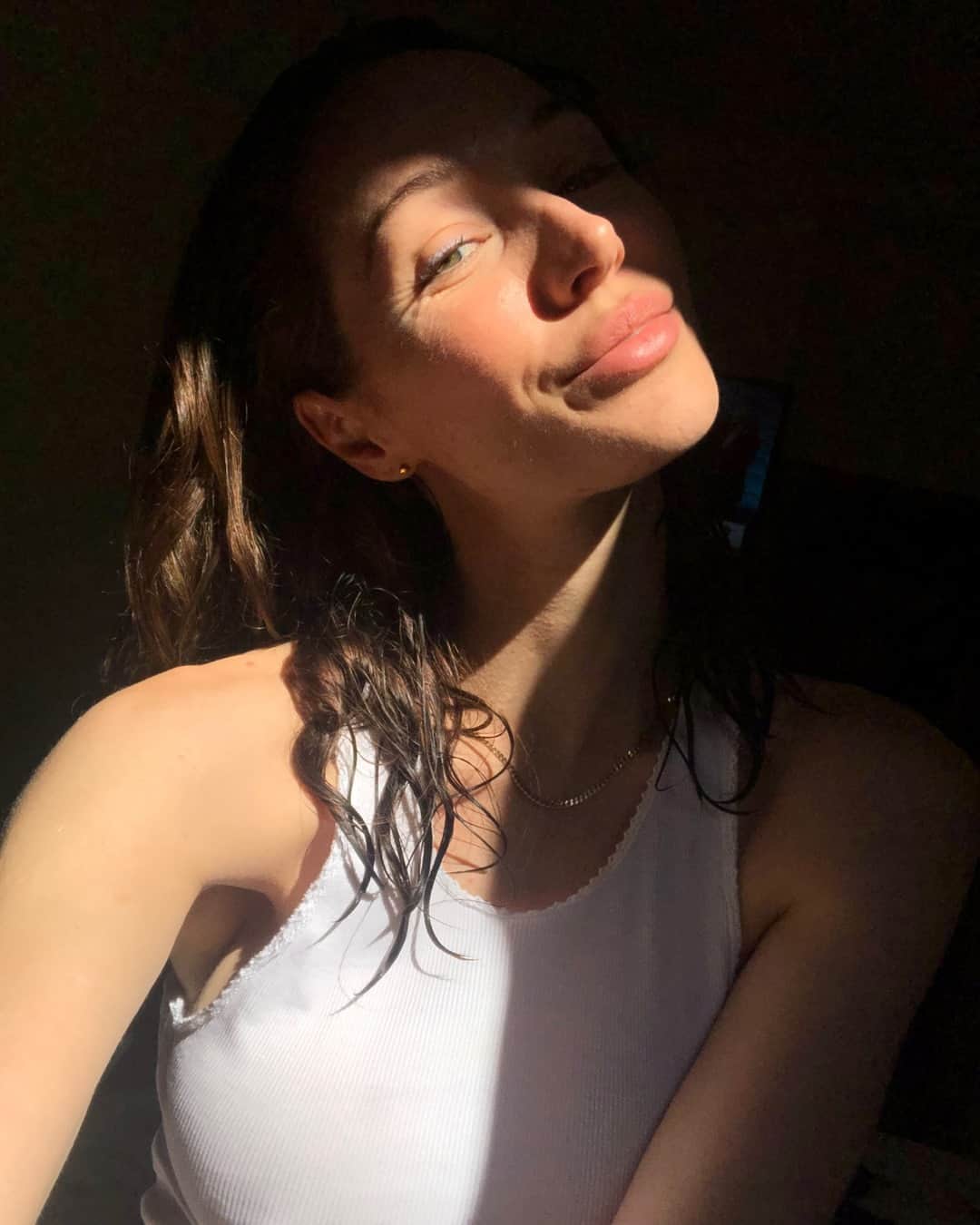 エミリー・スコットのインスタグラム：「⛅️🌤☀️☀️☀️☀️」