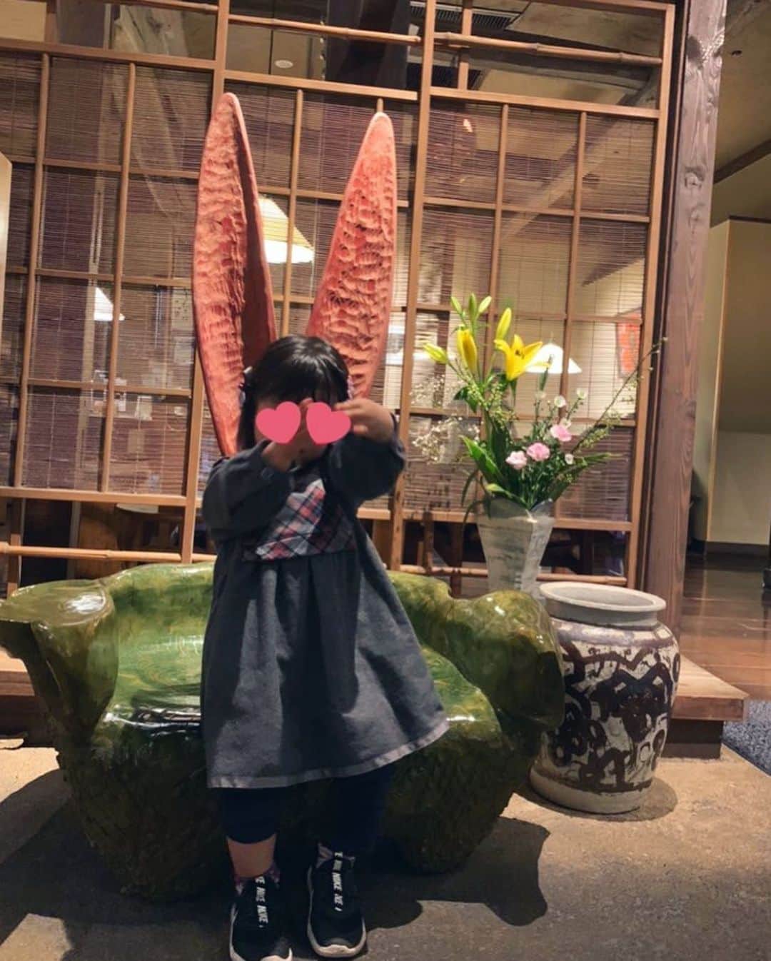 中村愛さんのインスタグラム写真 - (中村愛Instagram)「🍣♡ ・ ・ ・ 久しぶりのお刺身… が、揚げ物メインになってしまい😰胃もたれ…😿😹 お薬飲みました。笑  お昼もアジフライとか揚げ物で…忘れてたよ。  #二子玉川グルメ  #お刺身  最後のは揚げまんじゅう✨」2月11日 8時19分 - nakamuramura_ai