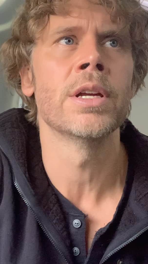 エリック・クリスチャン・オルセンのインスタグラム：「Per the Video Link in my BIO!」