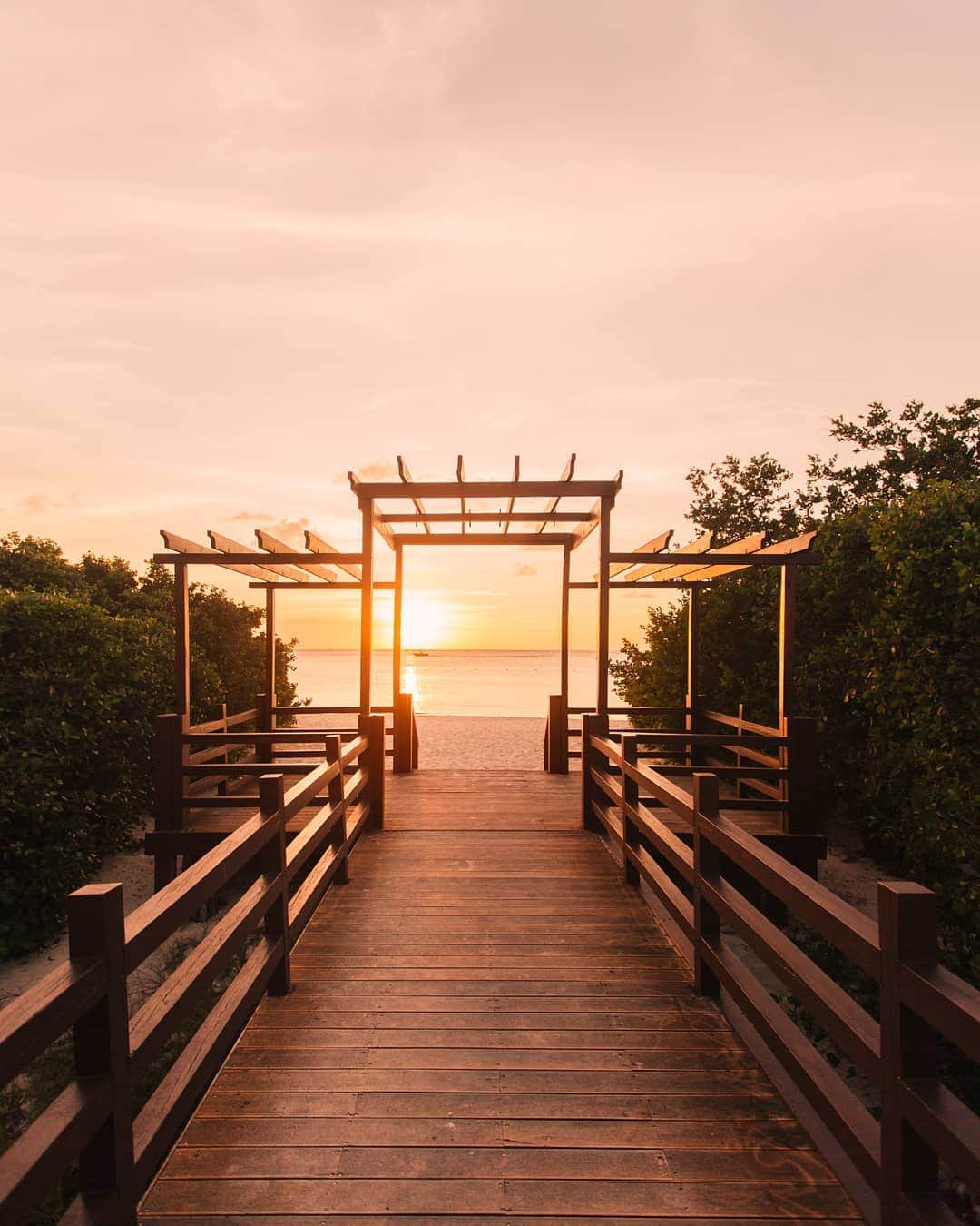 リッツ・カールトンのインスタグラム：「In Search of the World's Best Sunsets  Sunsets are special: They happen every day, yet never cease to amaze. After watching evening skies from old-world rooftops and Caribbean isles, The Journey found unforgettable views to witness day become night — see them on our stories.」