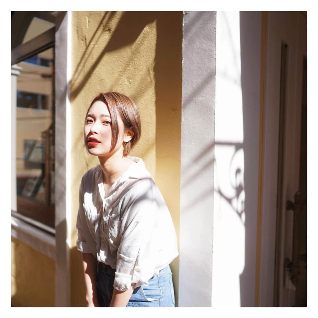 開坂映美のインスタグラム：「太陽に照らされると光るくらいには﻿ 白いです(引きこもり)  みんな今日なにするのーっ？」