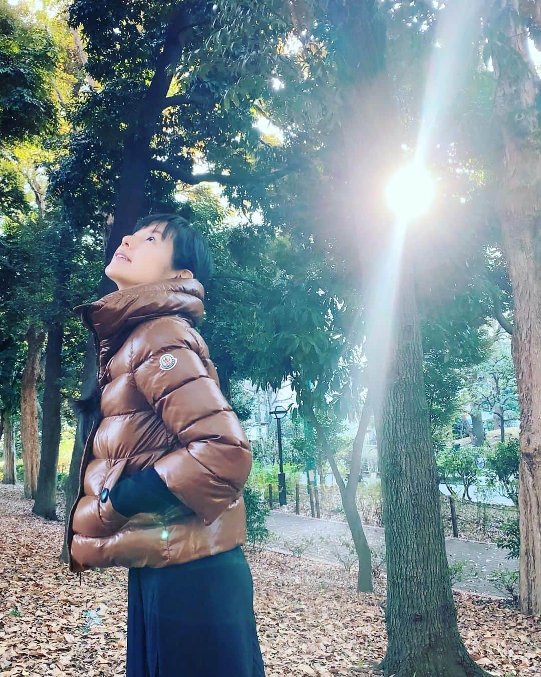 小西真奈美さんのインスタグラム写真 - (小西真奈美Instagram)「冬の早朝は空気が凛としていて 気持ちいい。 #冬 ＃朝 #緑 ＃呼吸」2月11日 9時18分 - manami.official