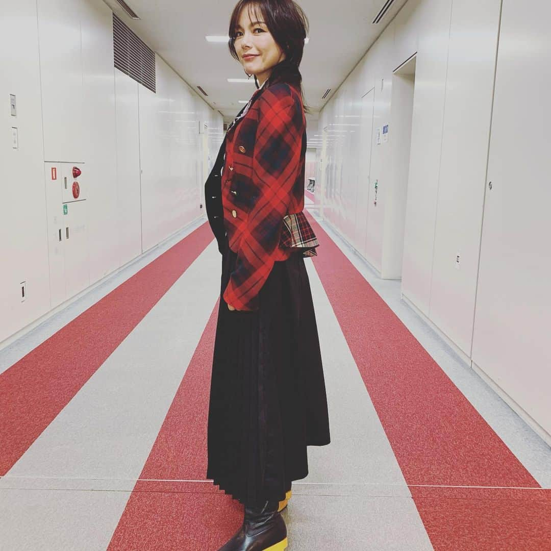 相川七瀬さんのインスタグラム写真 - (相川七瀬Instagram)「フジテレビで収録でした🙋‍♀️😊 楽しかった😆  #viviennewestwood  #フジテレビ」2月11日 9時48分 - nanasecat