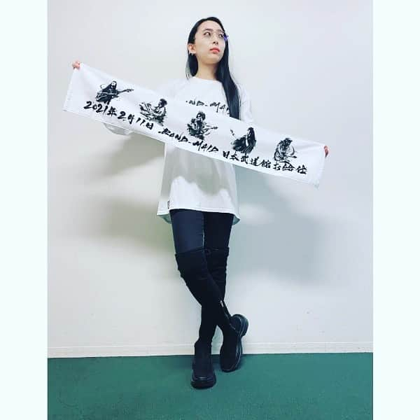 BAND-MAIDさんのインスタグラム写真 - (BAND-MAIDInstagram)「Towels  These items will be released on Feb. 11, p.m. 2:00 JST  https://bandmaid.store/  BAND-MAID ONLINE OKYU-JI (Feb. 11, 2021)  http://bandmaid.tokyo/contents/398790  #bandmaid #newmerch #SAIKI」2月11日 10時35分 - bandmaid.jp