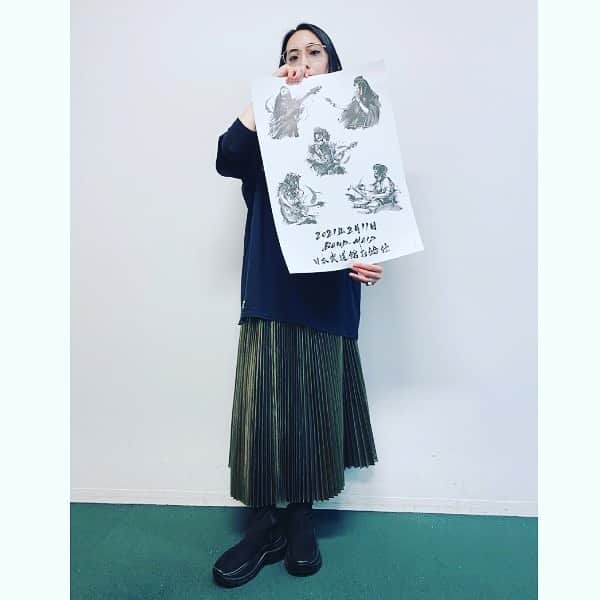 BAND-MAIDさんのインスタグラム写真 - (BAND-MAIDInstagram)「A2 POSTER  These items will be released on Feb. 11, p.m. 2:00 JST  https://bandmaid.store/  BAND-MAID ONLINE OKYU-JI (Feb. 11, 2021)  http://bandmaid.tokyo/contents/398790  #bandmaid #newmerch #SAIKI」2月11日 10時57分 - bandmaid.jp